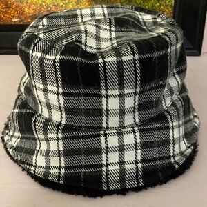 Black and White Plaid Bucket Hat, nice and warm